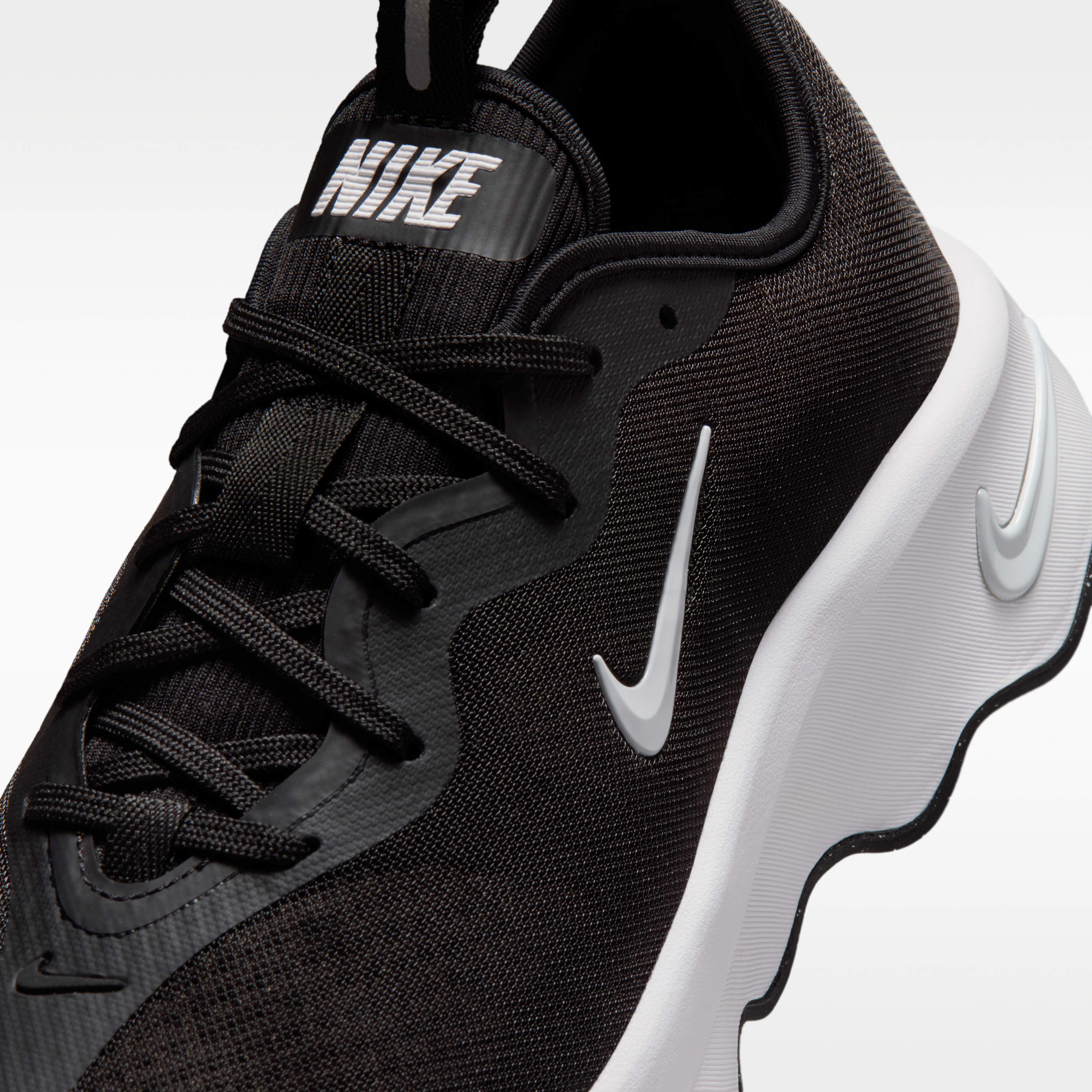 Nike Motiva Women's Walking Shoes | The Summit